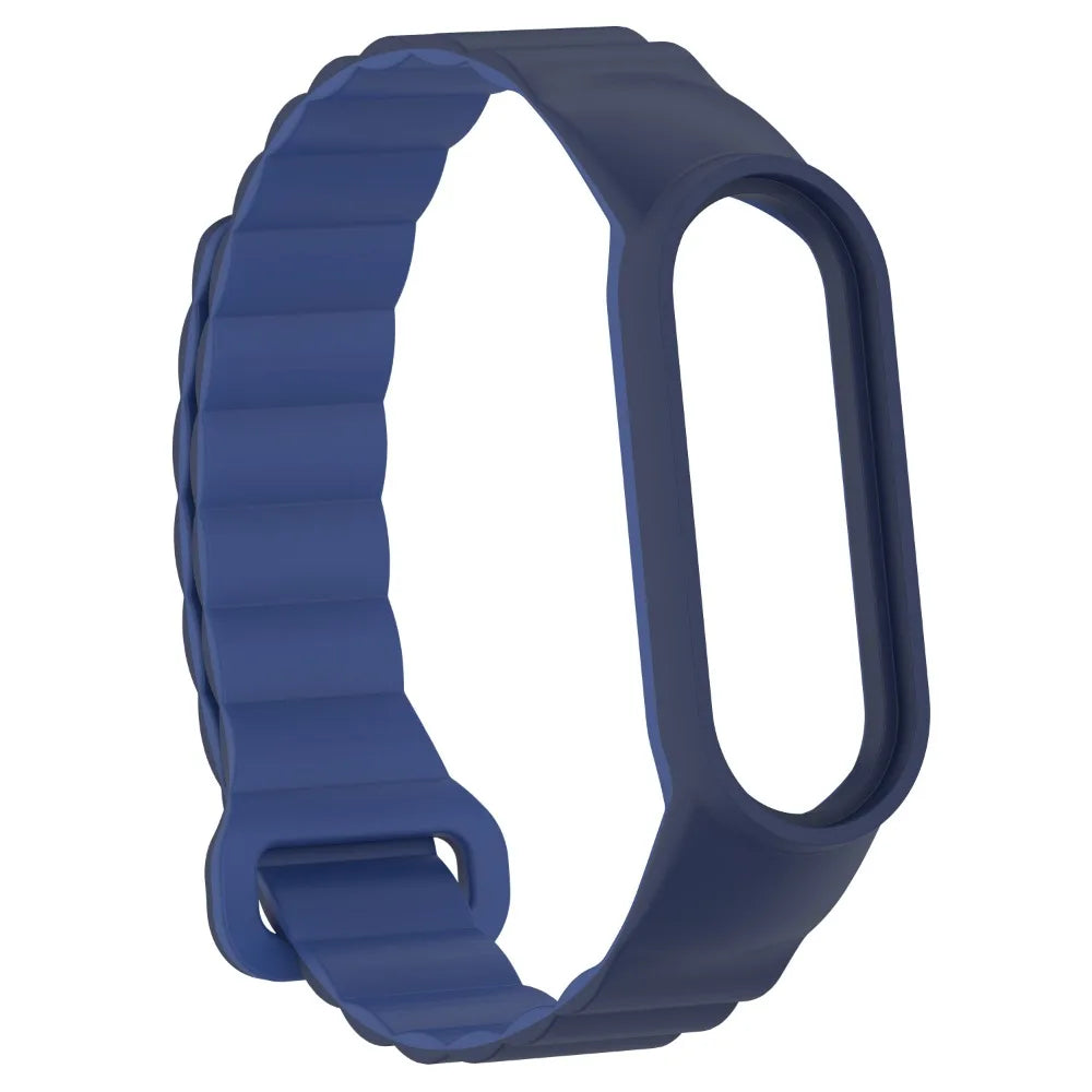 Magnetic silicone strap for Xiaomi Mi Band 8 7 6 5 4 Bracelet Wristband for Mi Band 7 Belt Mi Band 6 5 Strap Mi Band 7 4 3 Band